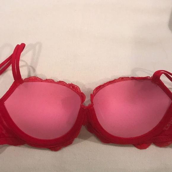 Victoria secret push up bra 32B - Picture 2 of 3